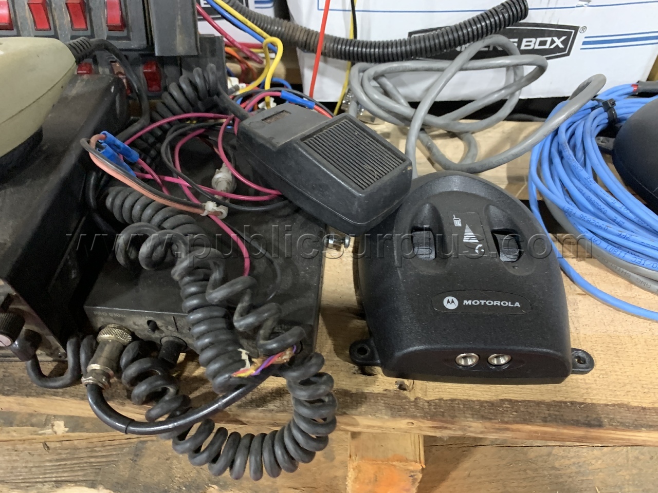Radio Equipment /KK   Government Surplus Auction - Photo #4