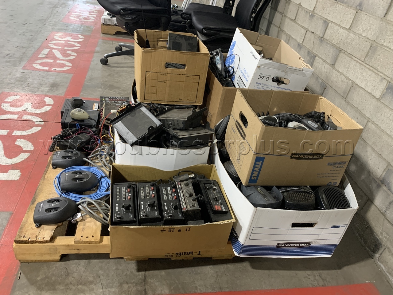 Radio Equipment /KK   Government Surplus Auction - Photo #6