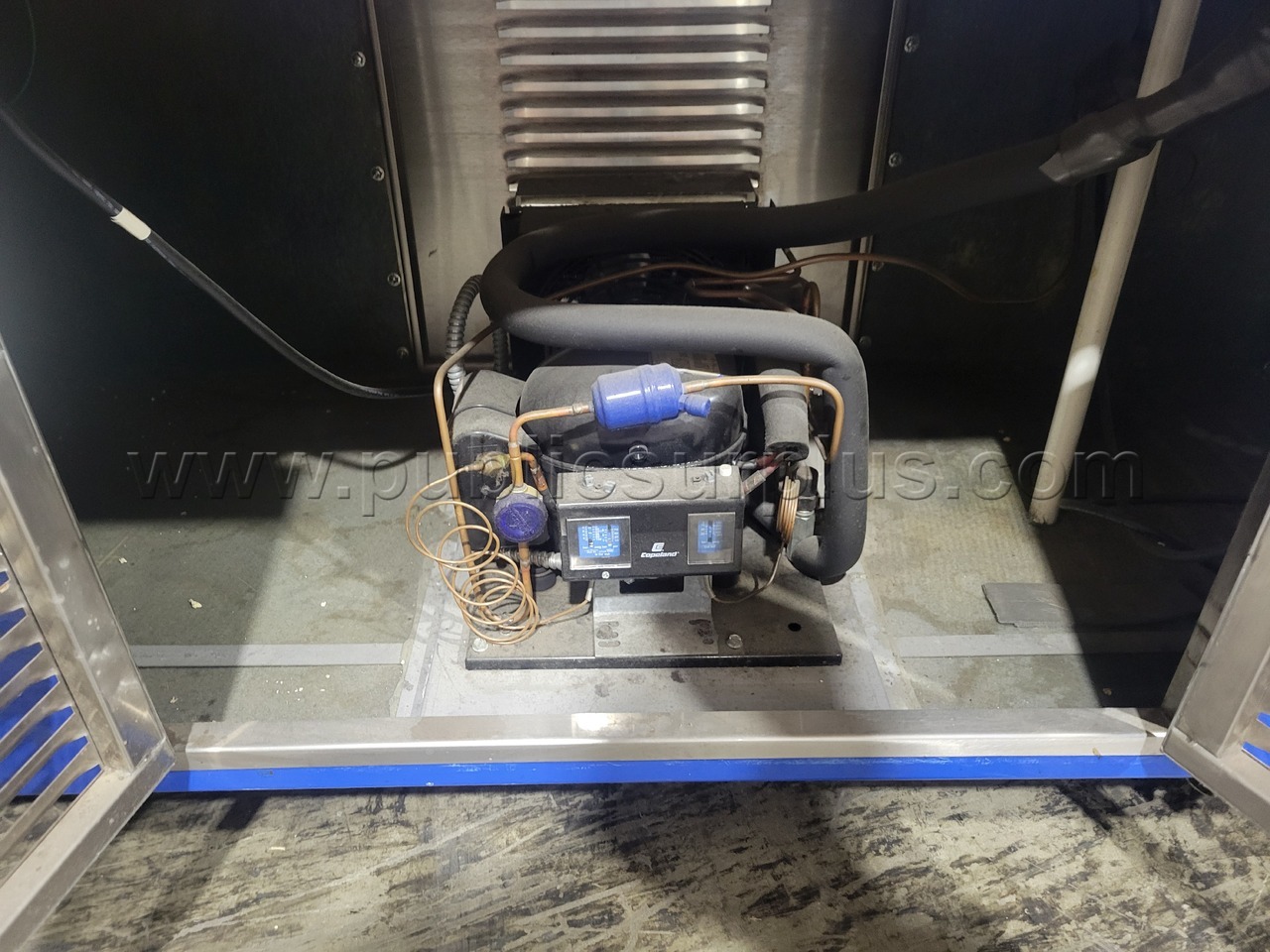 Colorpoint Refrigerator Top   Government Surplus Auction - Photo #3