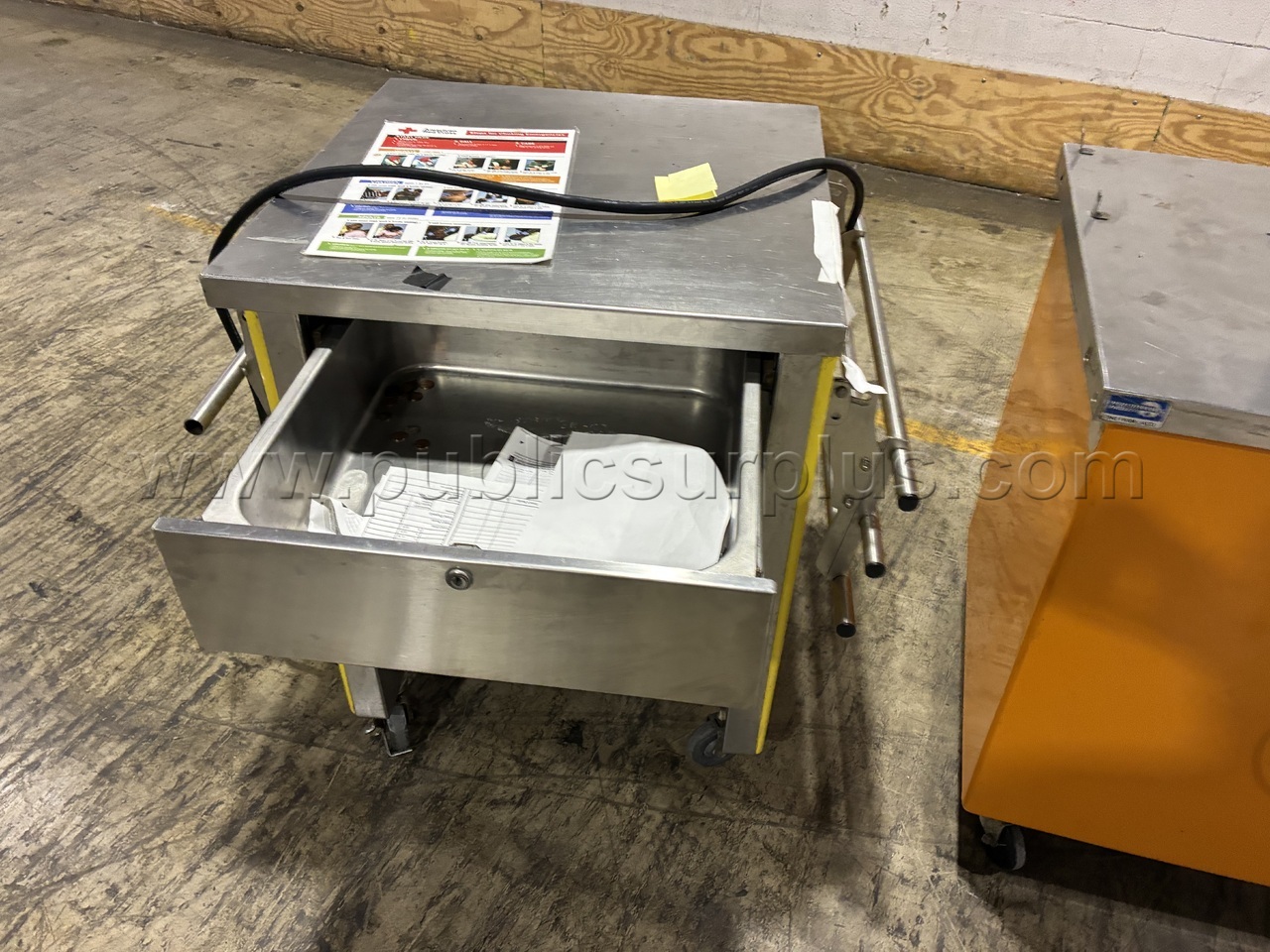 2 Tables and a Hatco Food Warmer   Government Surplus Auction - Photo #2