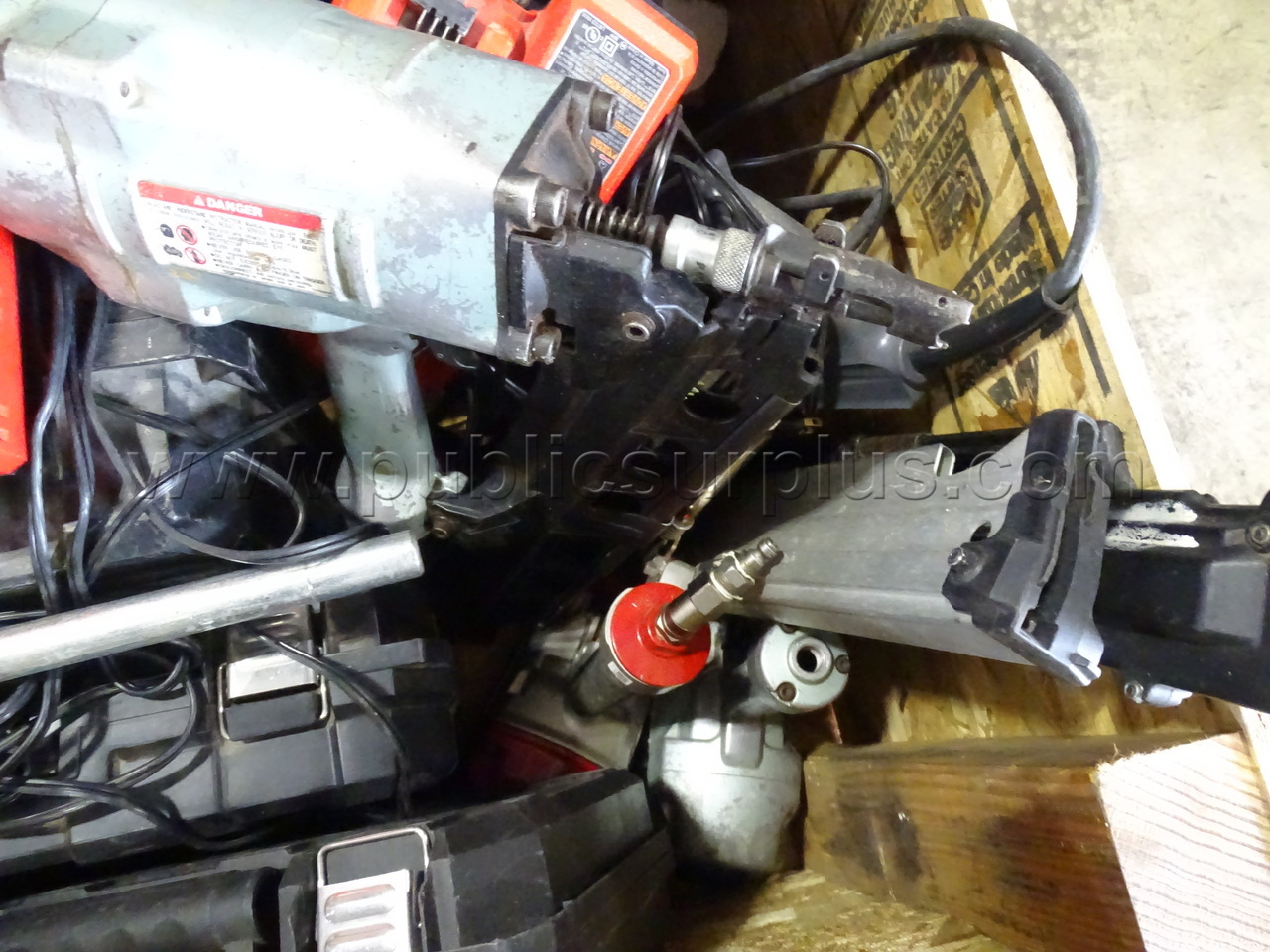 Tool Lot   Government Surplus Auction - Photo #3
