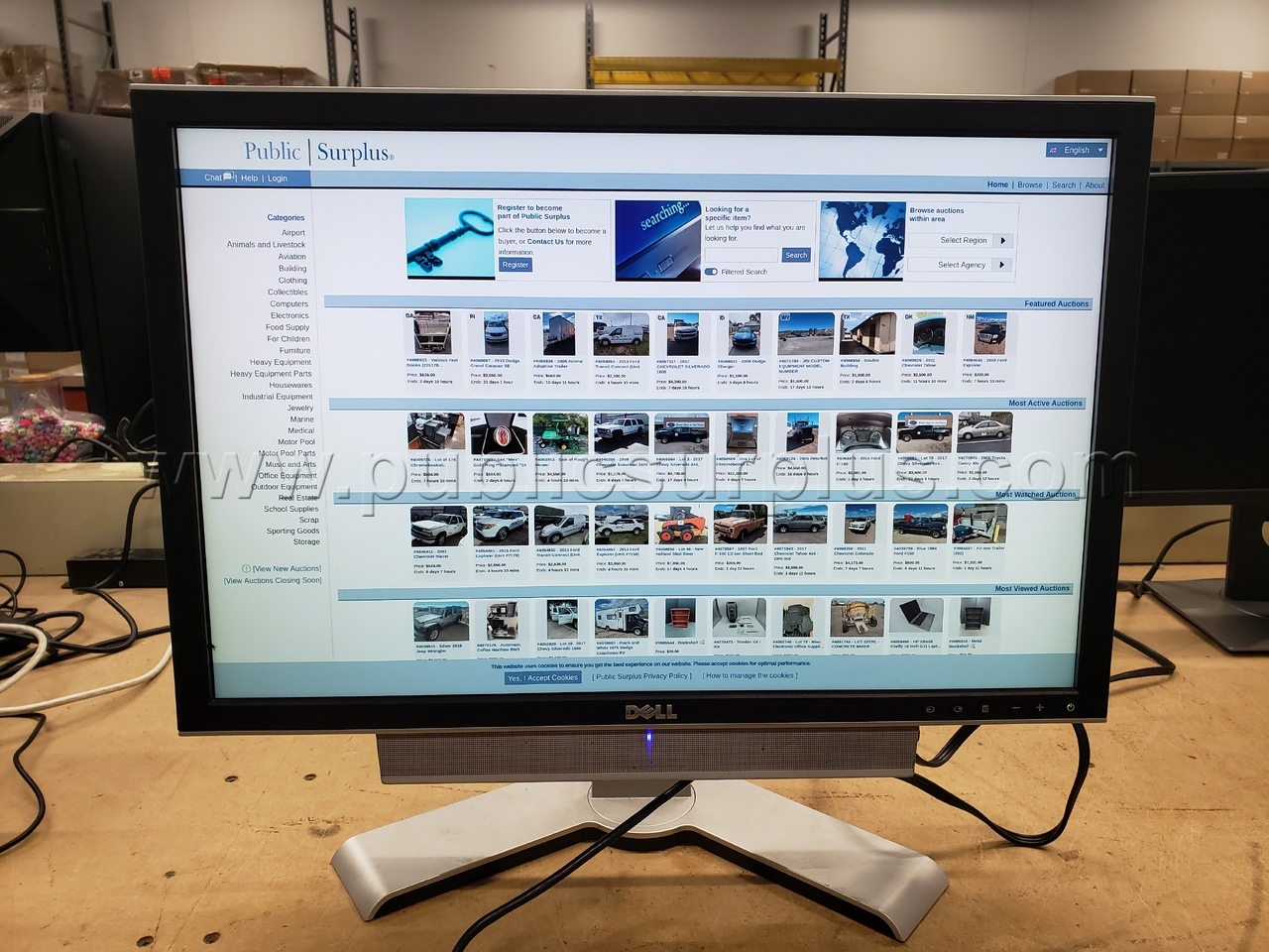 Dell Monitor 2408WFPb W/ Dell Speaker LOT 5160 Dell 5160 Government Surplus Auction - Primary Photo