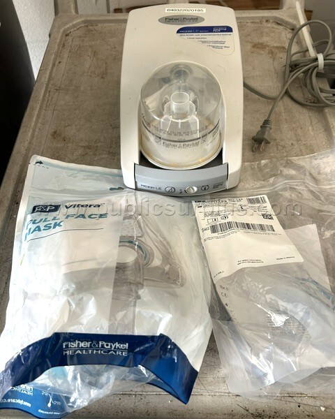 FISHER & PAYEL  HC220(HC221JHU) CPAP MACHINE WITH 2 NEW FULL MASKS