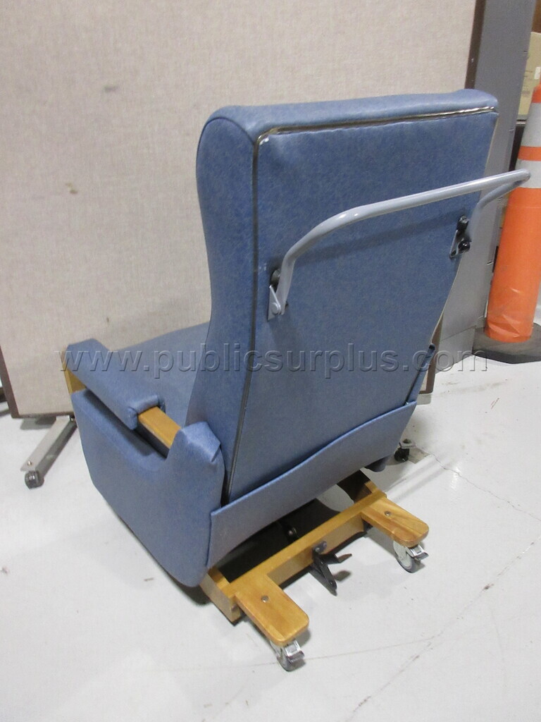 Hospital Recliner   Government Surplus Auction - Photo #3