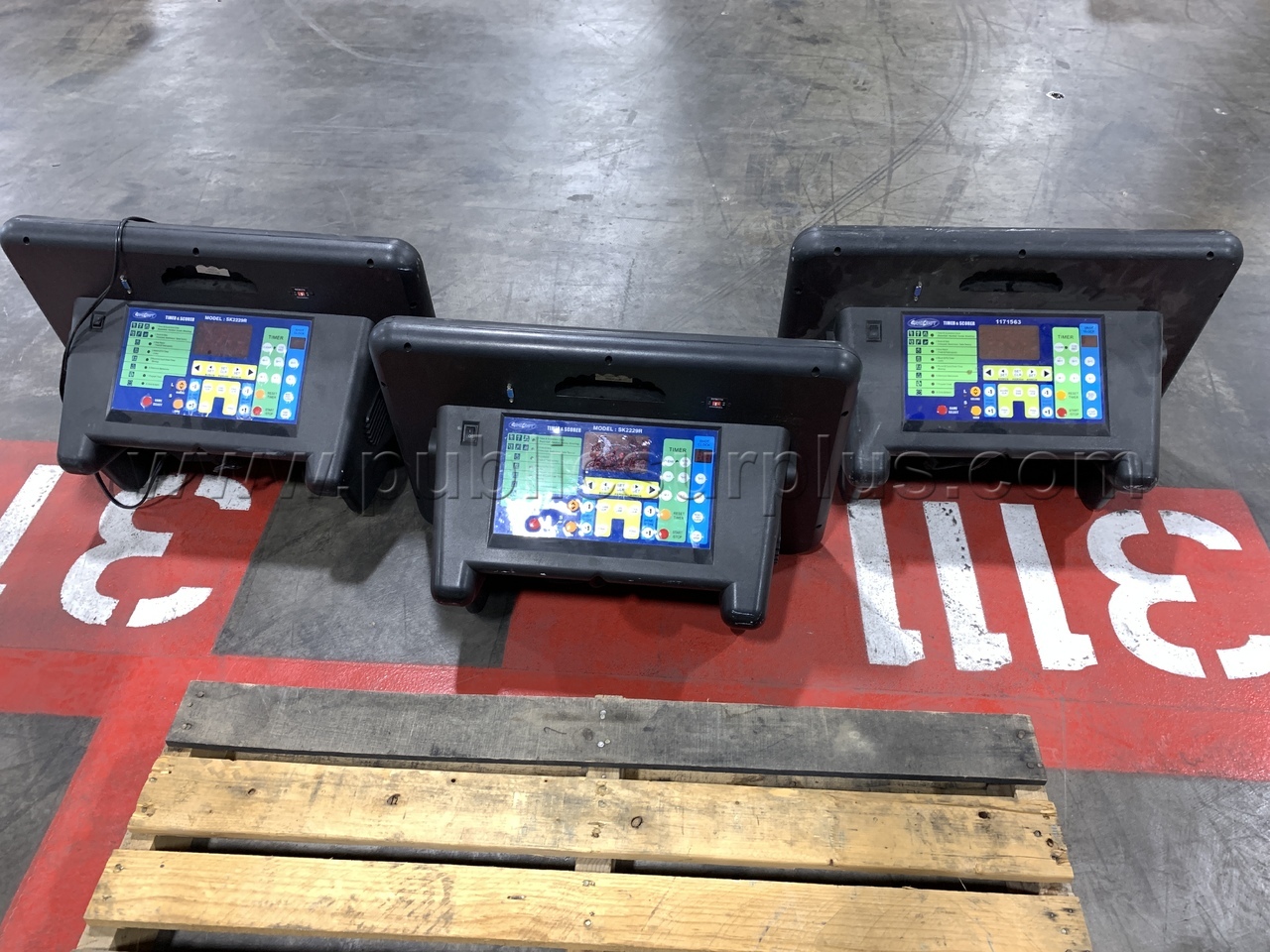 Electronic Scoreboards /KK   Government Surplus Auction - Photo #3