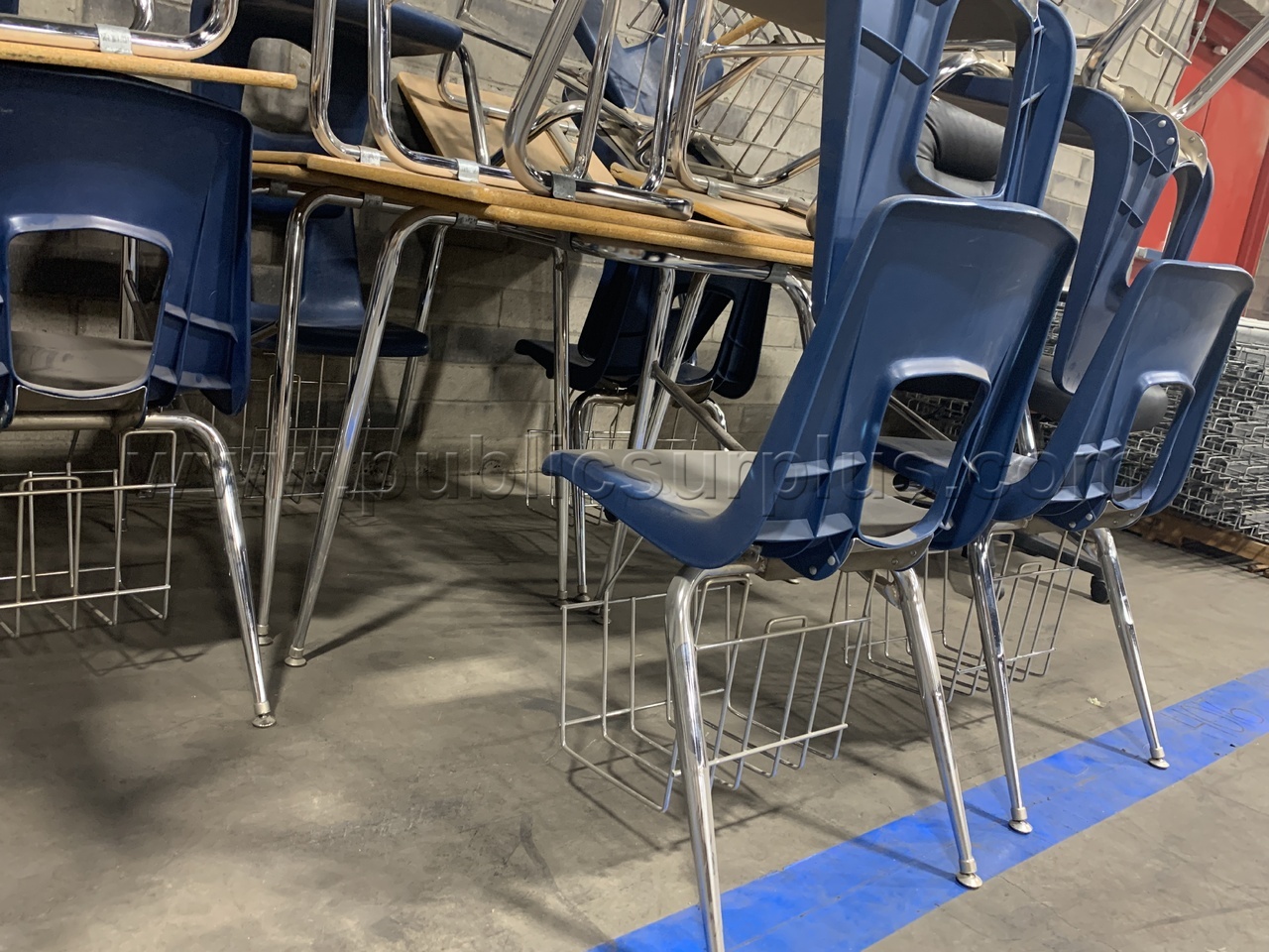 Student Desks /KK   Government Surplus Auction - Photo #6