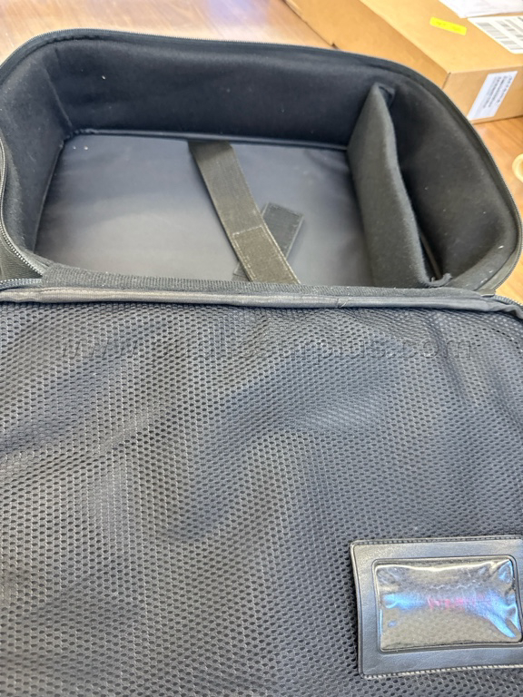 Case Case  Government Surplus Auction - Photo #2