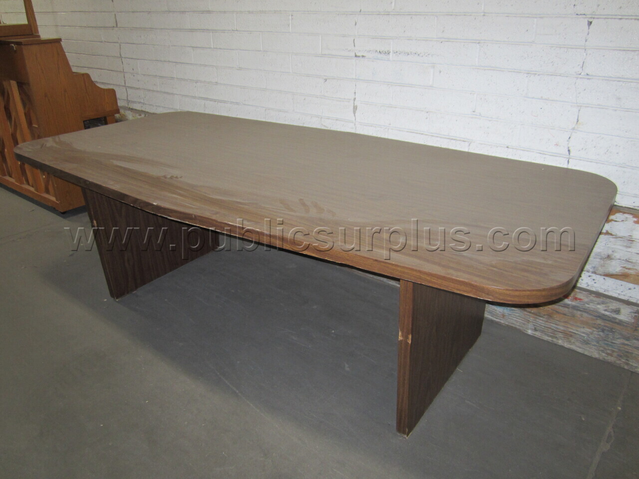 WOODEN TABLE (43861)R   Government Surplus Auction - Primary Photo