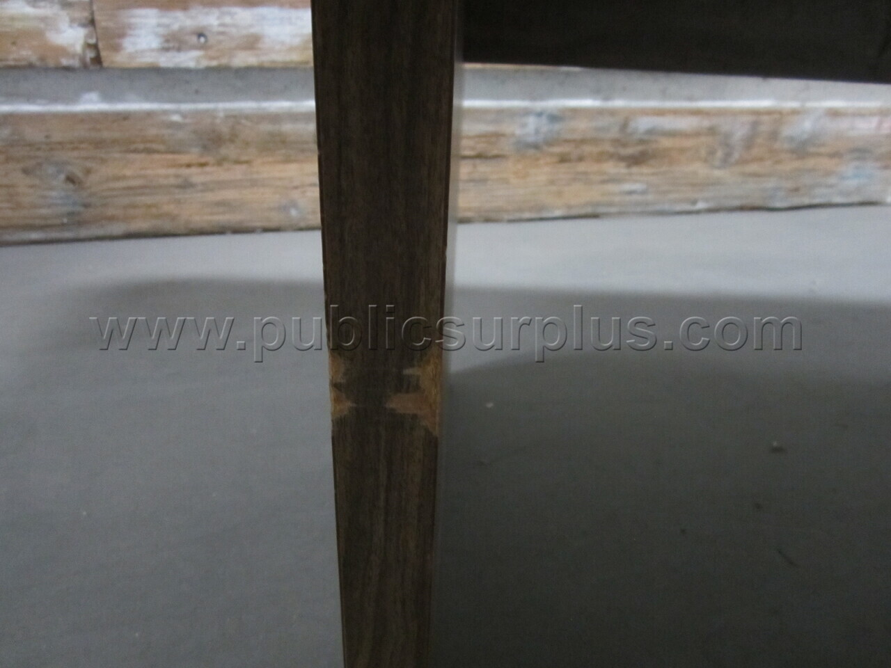 WOODEN TABLE (43861)R   Government Surplus Auction - Photo #5