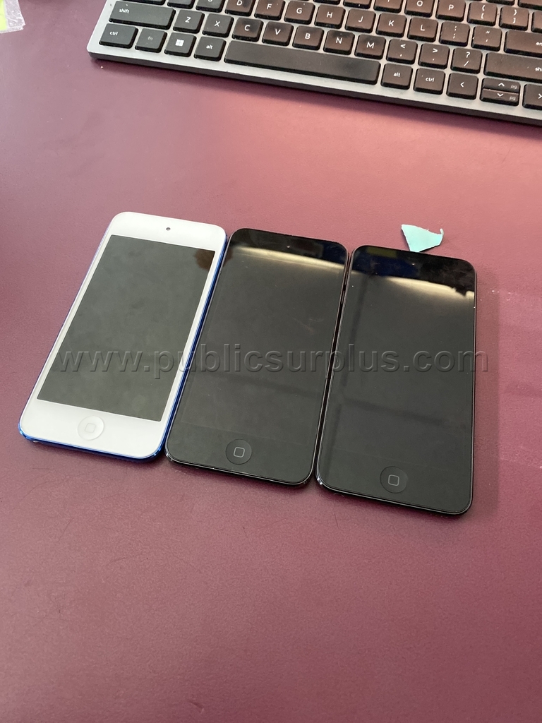 (3) Apple iPod Touch - RC - Z1 Apple  Government Surplus Auction - Photo #4