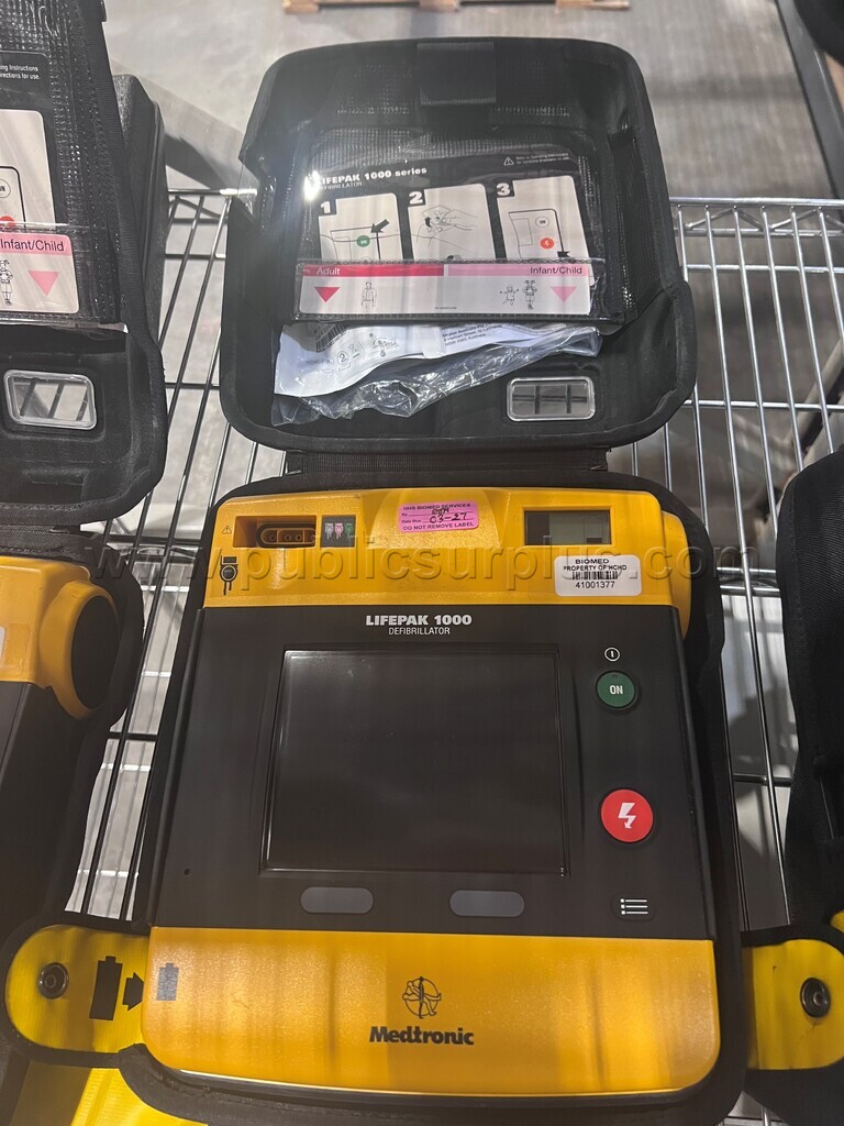 LIFEPAK 1000 Defibrillator