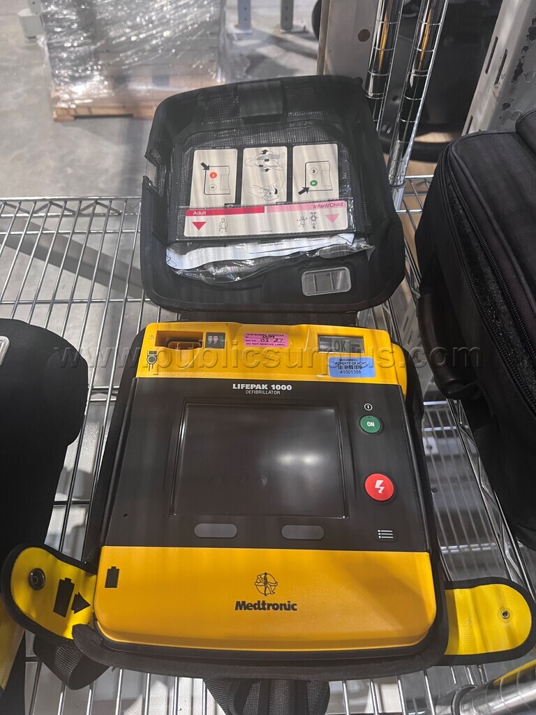 LIFEPAK 1000 Defibrillator
