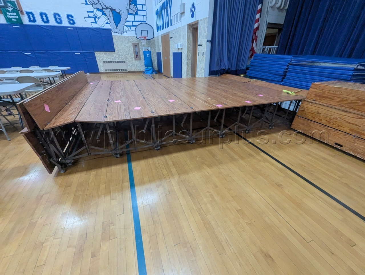 3 Section, Collapsing Wooden Stage (32' wide in total)   Government Surplus Auction - Photo #3