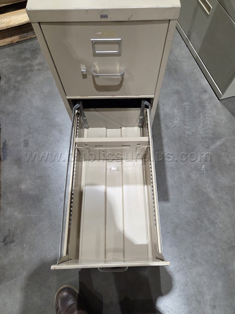2-Drawer Filing Cabinet   Government Surplus Auction - Photo #3