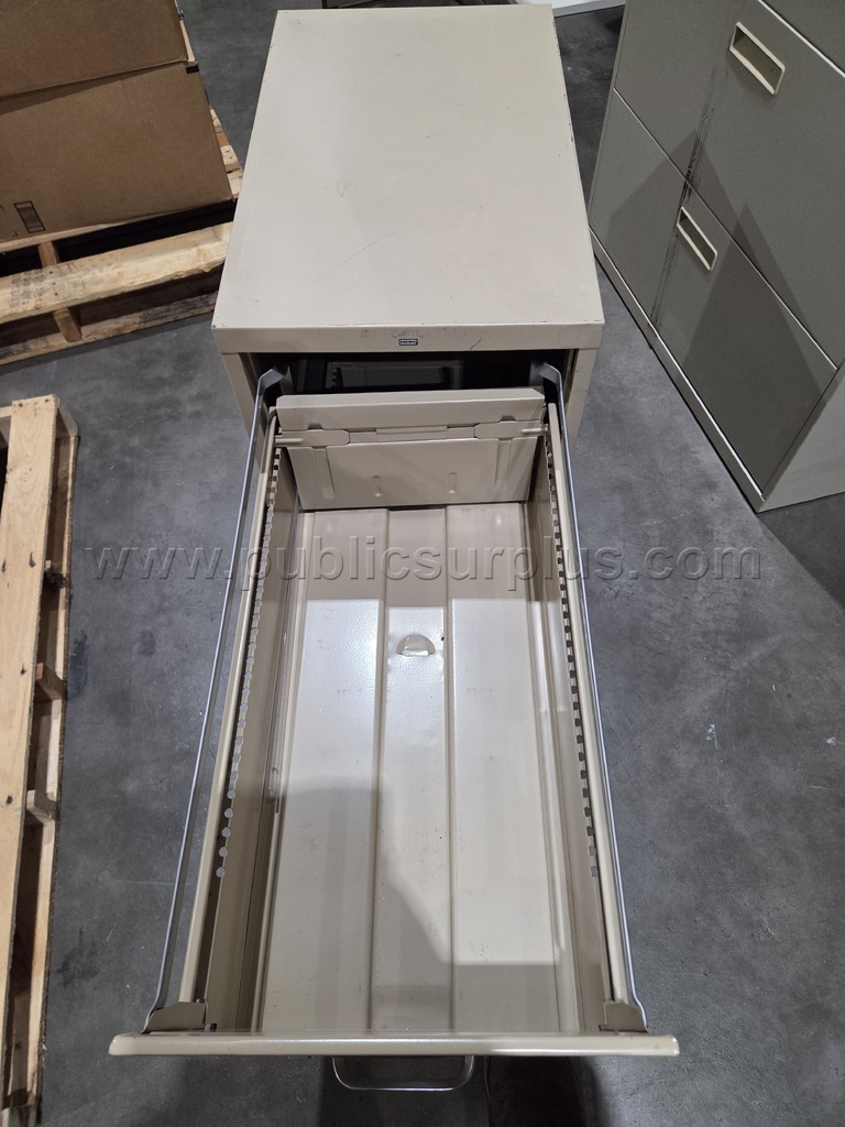 2-Drawer Filing Cabinet   Government Surplus Auction - Photo #4