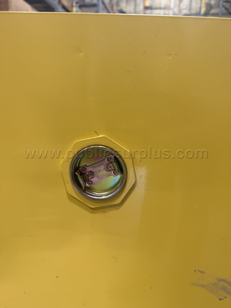 Justrite Sure-Grip EX flammable liquid storage cabinet   Government Surplus Auction - Photo #5