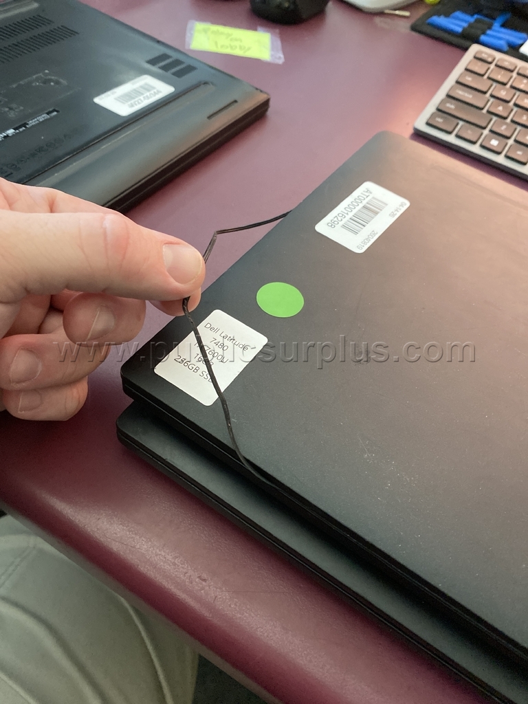 (3) Dell Latitude Laptops - RC - Z1-37