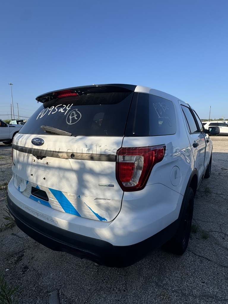 2017 FORD EXPLORER - E85 Ford EXPLORER Government Surplus Auction - Photo #4