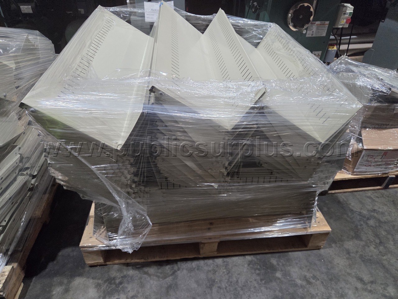 (5) Pallets of Metal Shelving from Everett Public Library   Government Surplus Auction - Photo #5