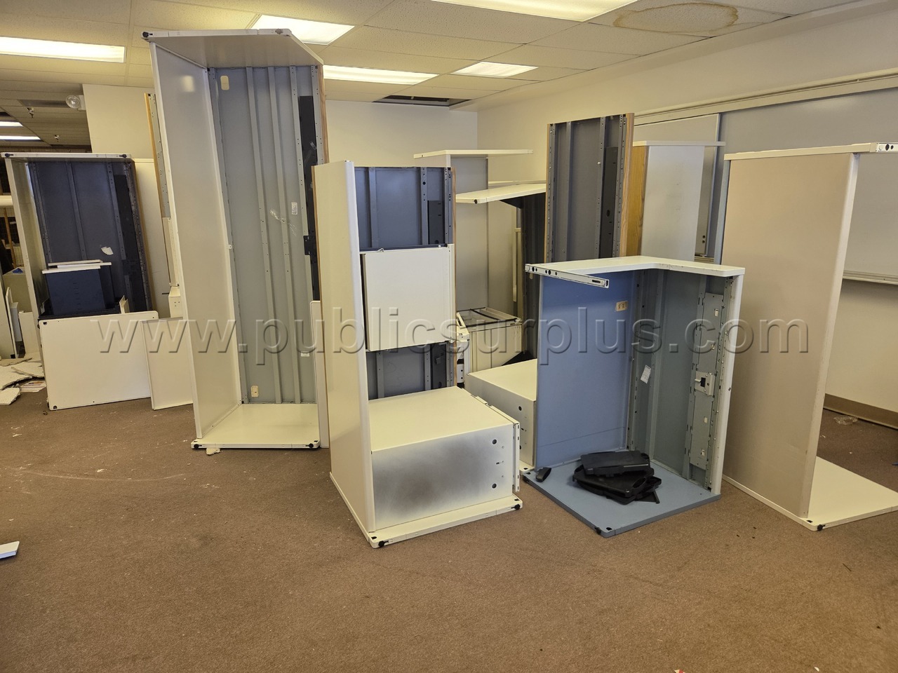 Miscellaneous Steelcase Desk Parts   Government Surplus Auction - Primary Photo