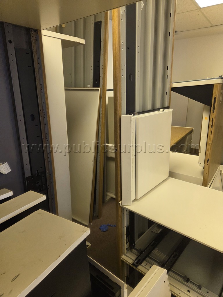 Miscellaneous Steelcase Desk Parts   Government Surplus Auction - Photo #6
