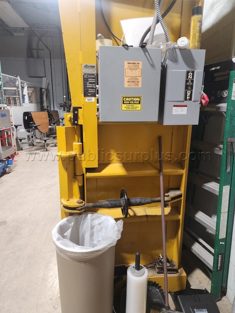 Compactor   Government Surplus Auction - Photo #3