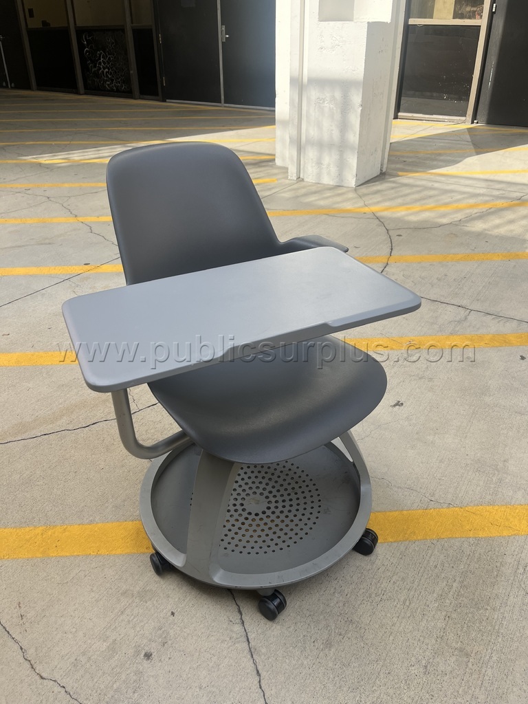 Rolling Grey Classroom Desks; QTY: 12   Government Surplus Auction - Photo #3