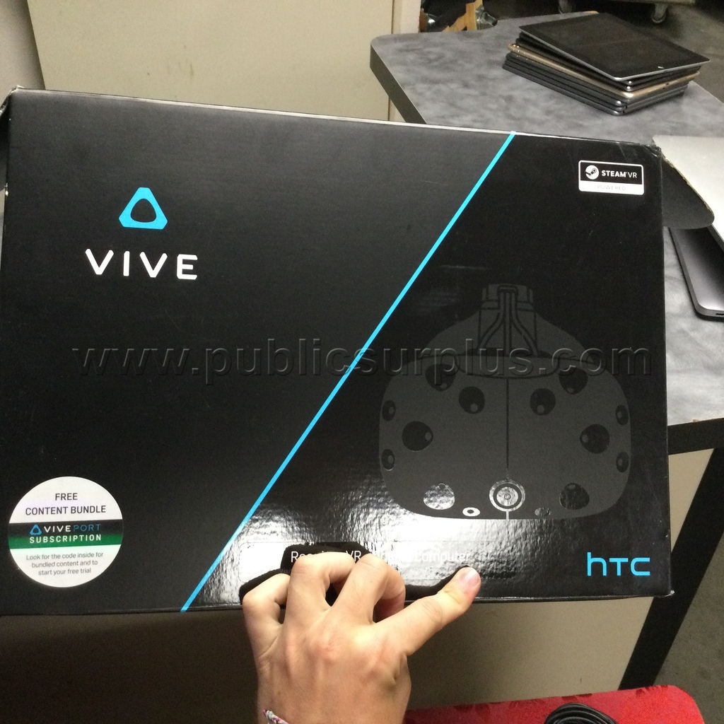 HTC VIVE VR Headset Virtual Reality System  - SOLD AS IS - 917  917 Government Surplus Auction - Photo #4
