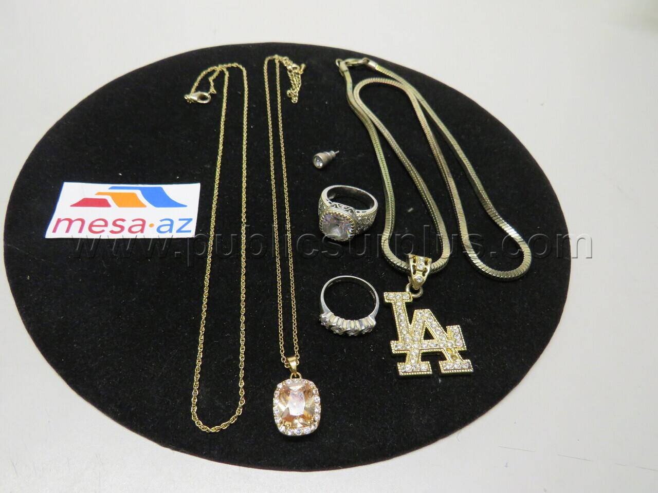 Lot of Assorted Jewelry   Government Surplus Auction - Primary Photo