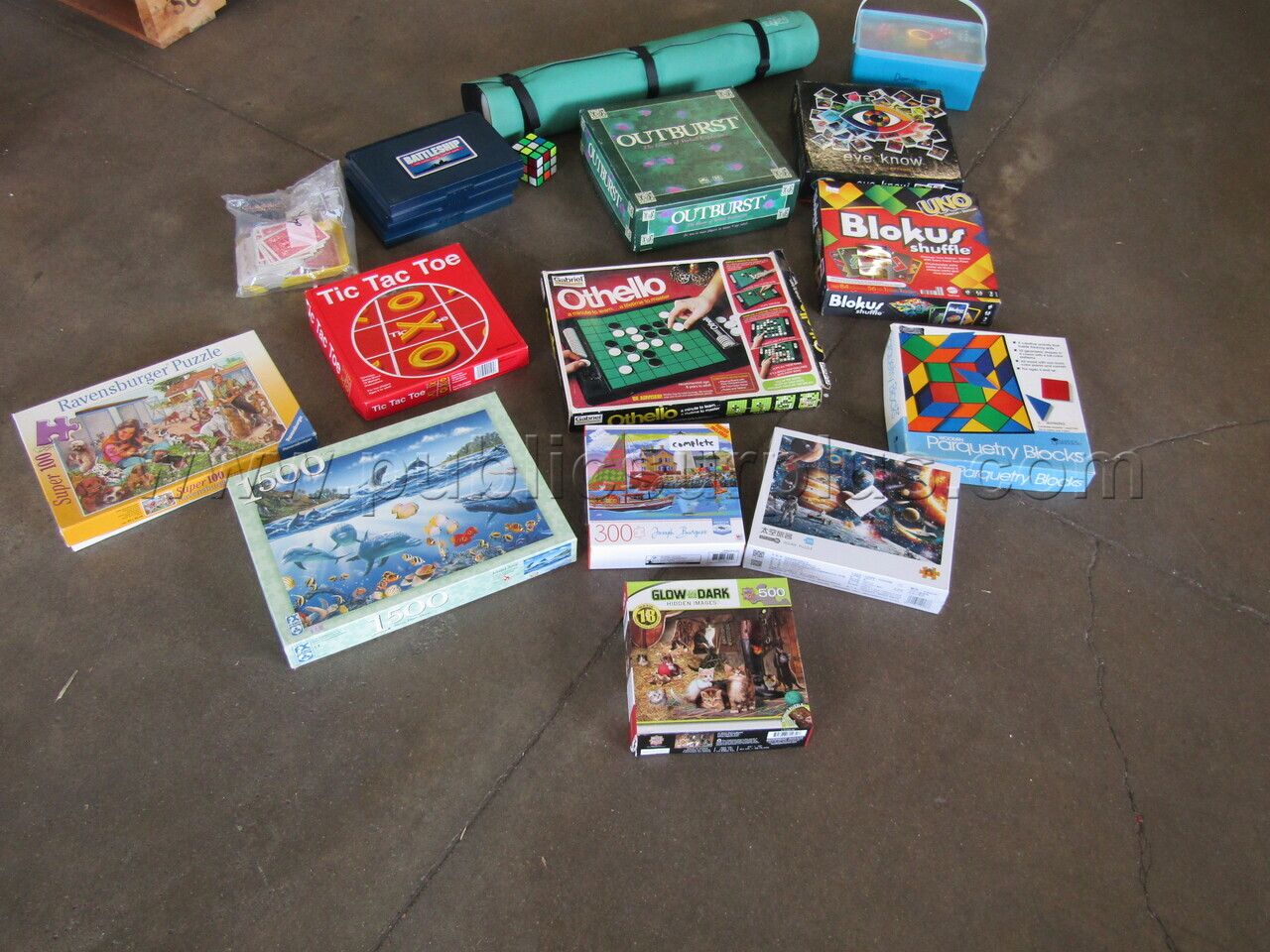GAMES & PUZZLES