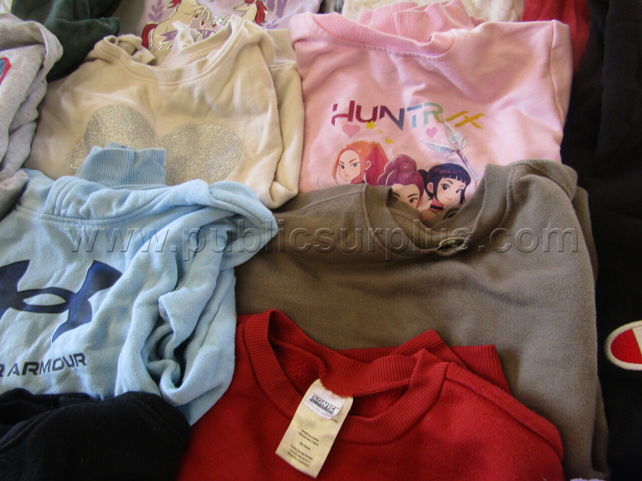 CLOTHING BOX #4   Government Surplus Auction - Photo #6