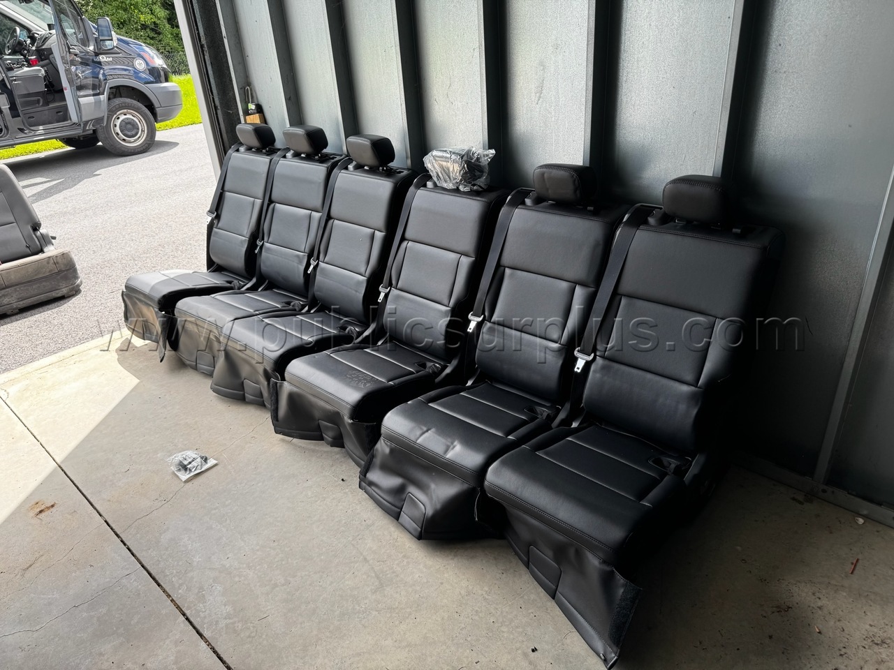 COMPLETE REAR SEATS SETS FOR FORD EXPLORER Ford EXPLORER Government Surplus Auction - Photo #2