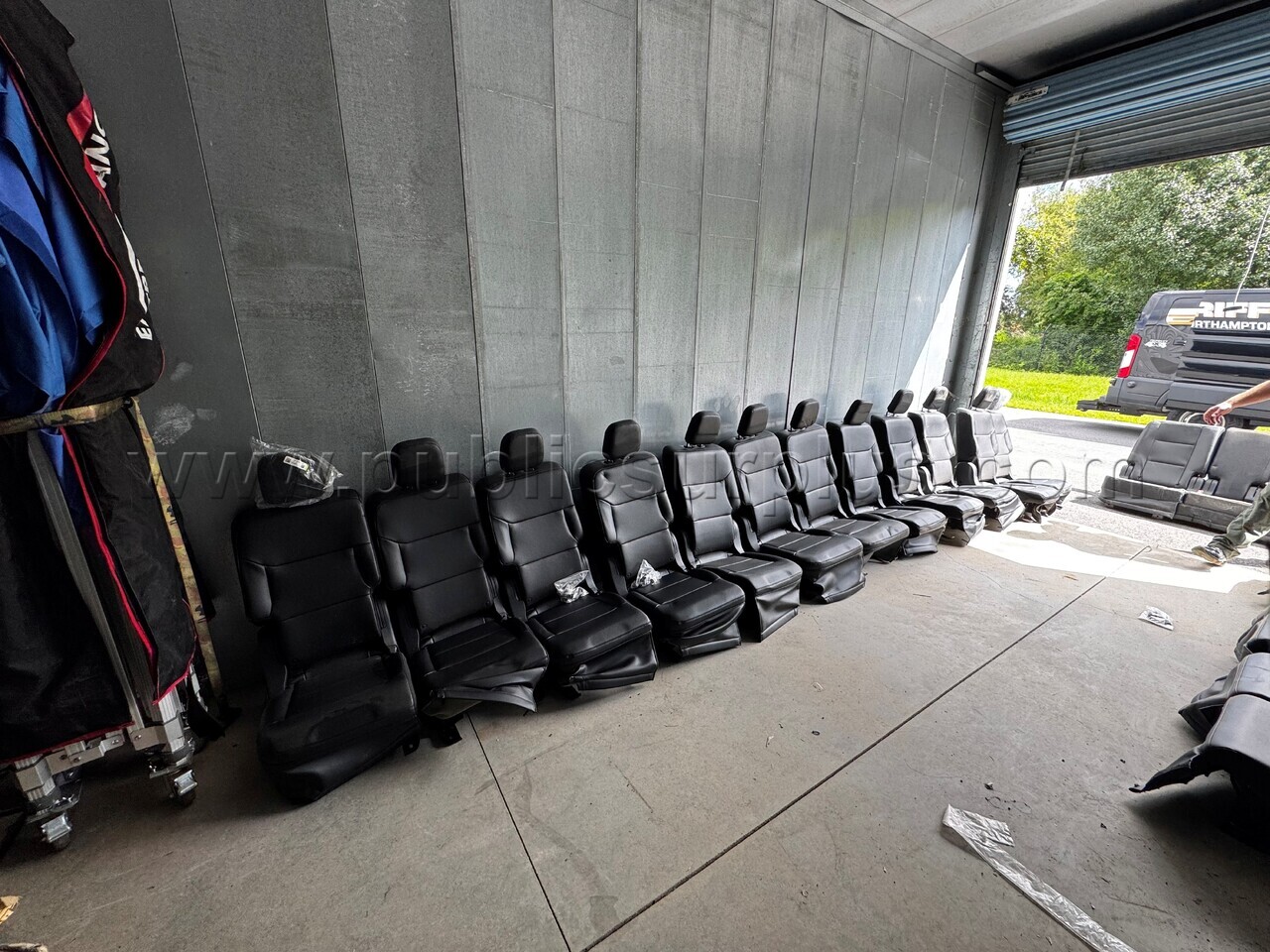 COMPLETE REAR SEATS SETS FOR FORD EXPLORER Ford EXPLORER Government Surplus Auction - Photo #3