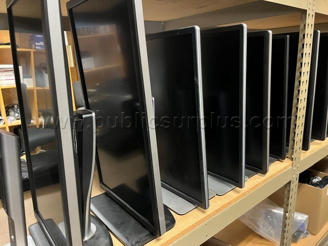 Dell Monitors LOT Q(20) Dell  Government Surplus Auction - Photo #3
