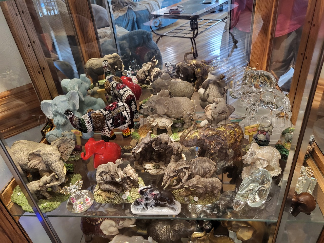 120 ELEPHANT COLLECTION  120 Government Surplus Auction - Photo #2