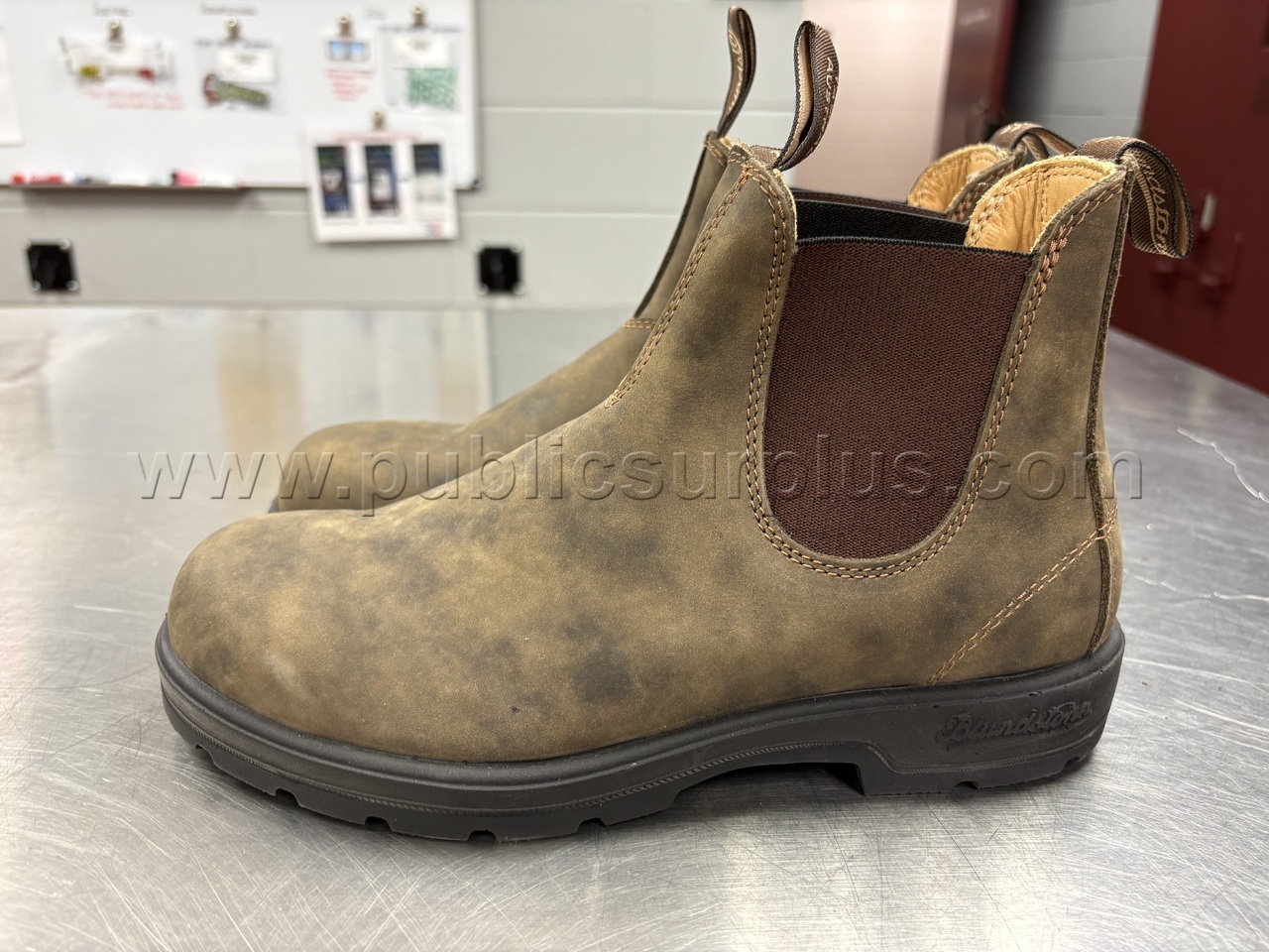 Blundstone Classic 585 Chelsea Boot; Size 8UK M  585 Government Surplus Auction - Photo #2