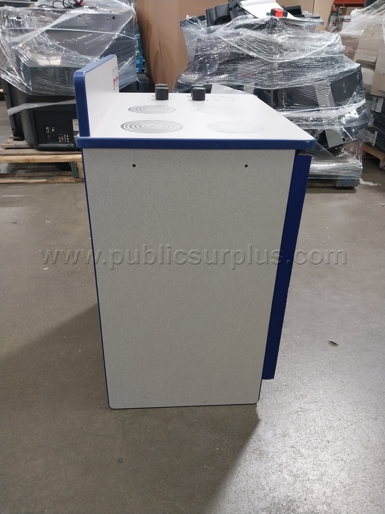 Play Kitchen Stove and Oven Unit, Jonti-Craft   Government Surplus Auction - Photo #4