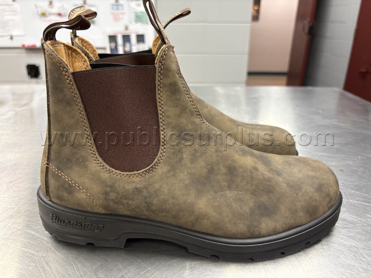 Blundstone Classic 585 Chelsea Boot; Size 9.5UK M