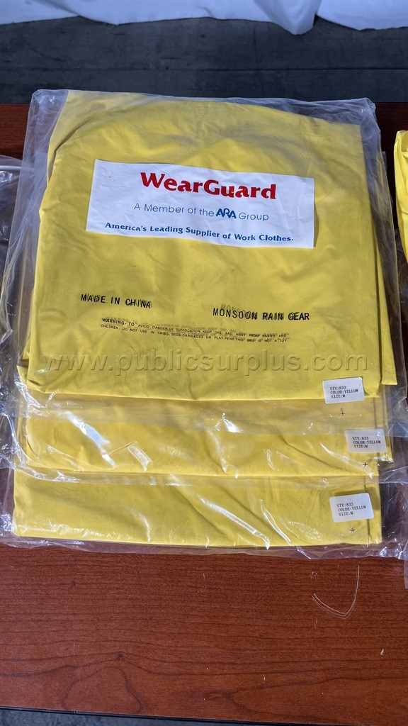 Lot of (13) WearGuard / WearTex Waterproof Rain Pants - 3389   Government Surplus Auction - Photo #3