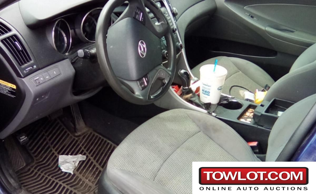 2012 HYUNDAI SONATA (Overland Park, Kansas)