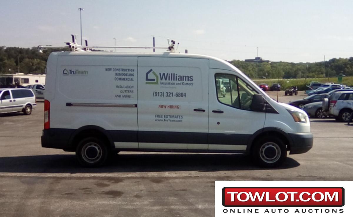 2015 Ford Transit (Overland Park, Kansas)