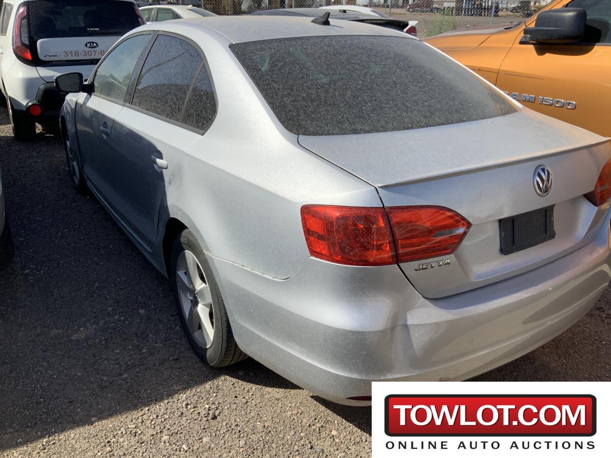 2012 Volkswagen Jetta (Phoenix, Arizona) Volkswagen Jetta Government Surplus Auction - Photo #4