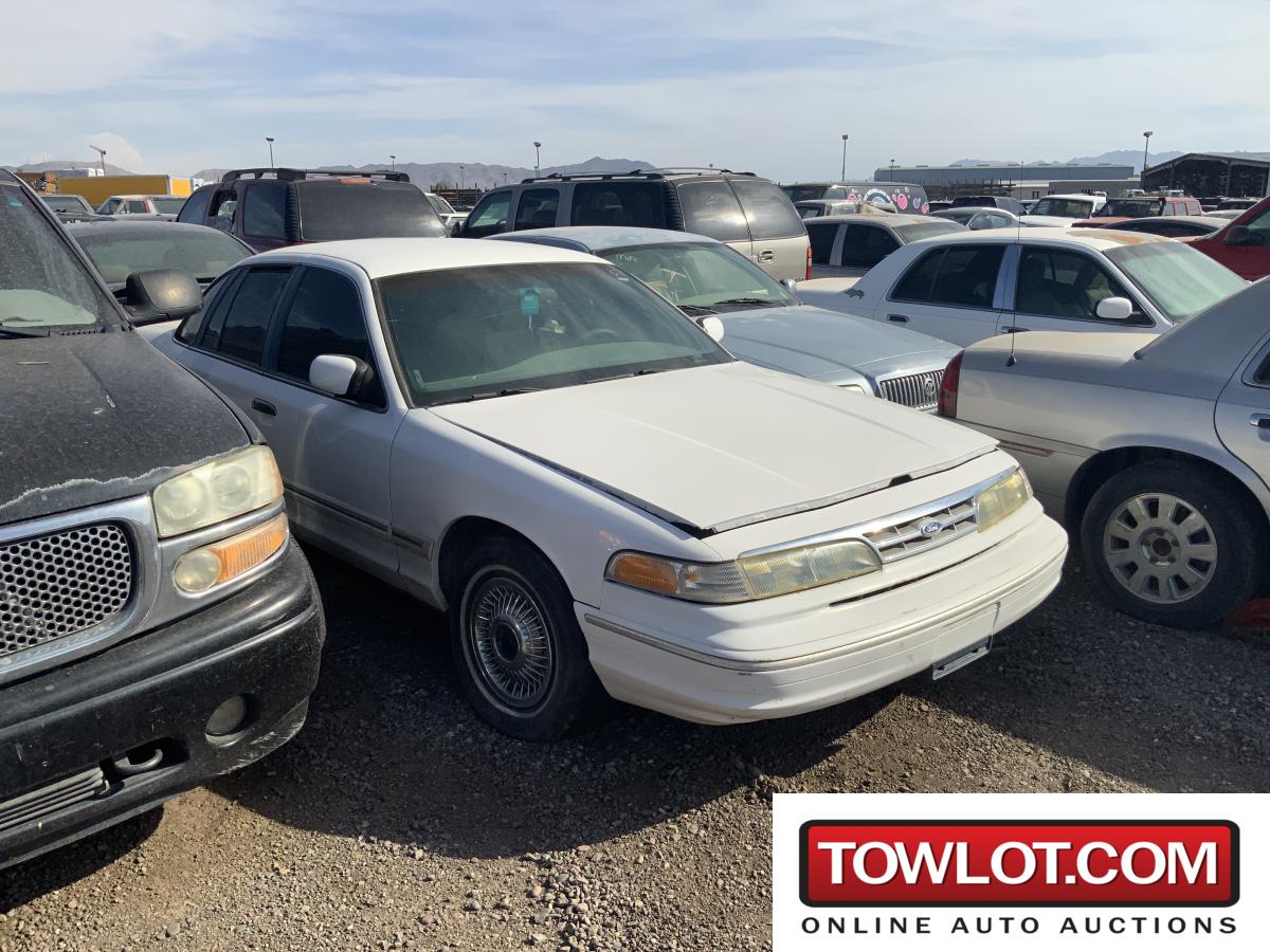 1997 Ford Crown Victoria (Phoenix, Arizona) Ford Crown Victoria Government Surplus Auction - Photo #3