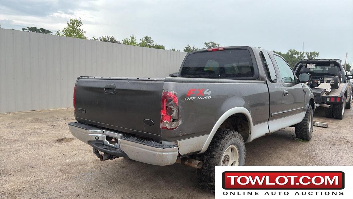 2002 Ford F-150 (TOPEKA, Kansas) Ford F-150 Government Surplus Auction - Photo #3