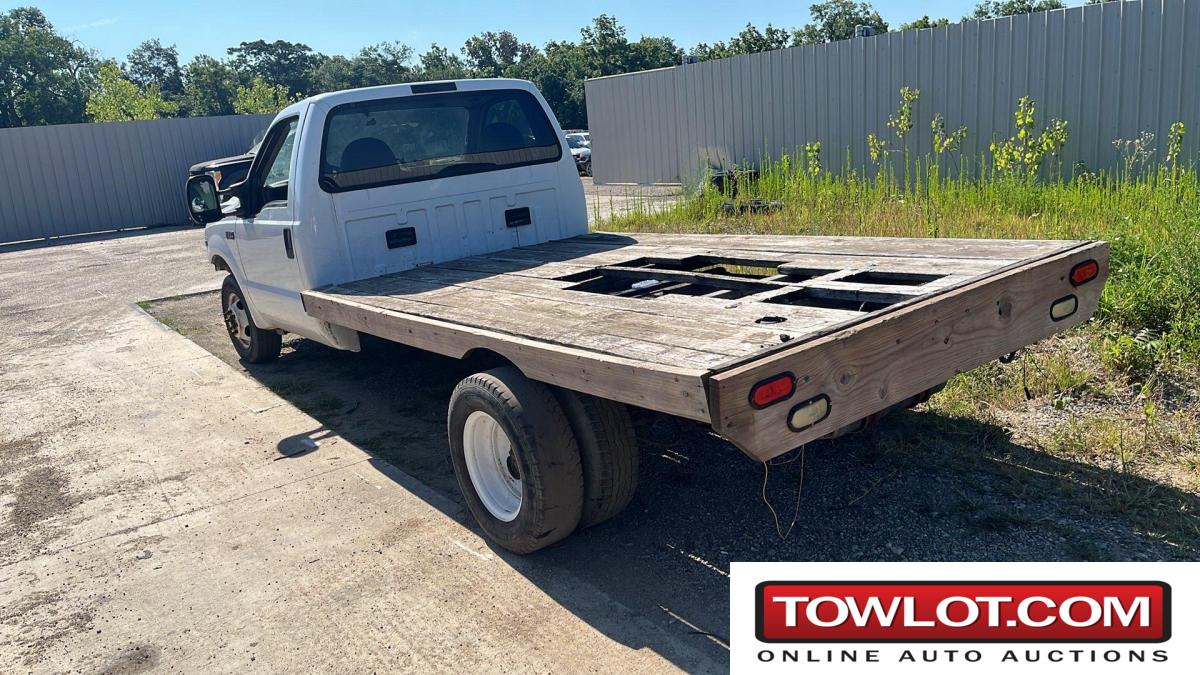 1999 Ford F-350 SD (TOPEKA, Kansas) Ford F-350 Government Surplus Auction - Photo #4