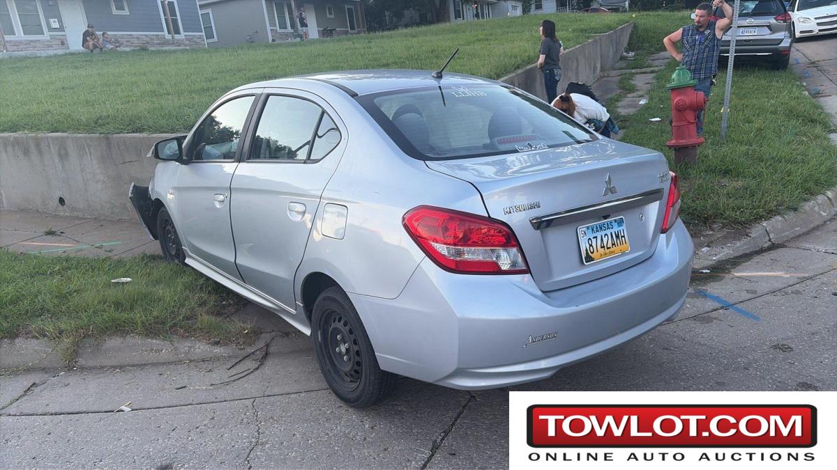 2018 Mitsubishi Mirage G4 (TOPEKA, Kansas) Mitsubishi Mirage G4 Government Surplus Auction - Photo #4