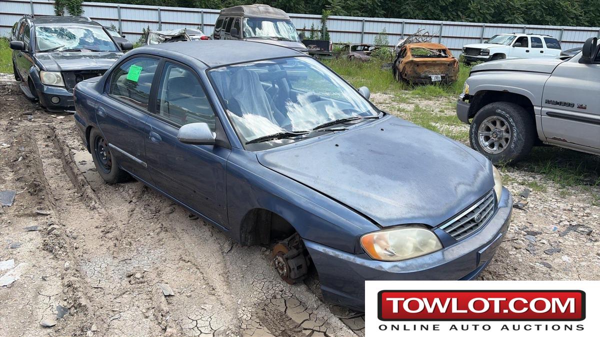 2003 Kia Spectra (TOPEKA, Kansas) Kia Spectra Government Surplus Auction - Photo #2