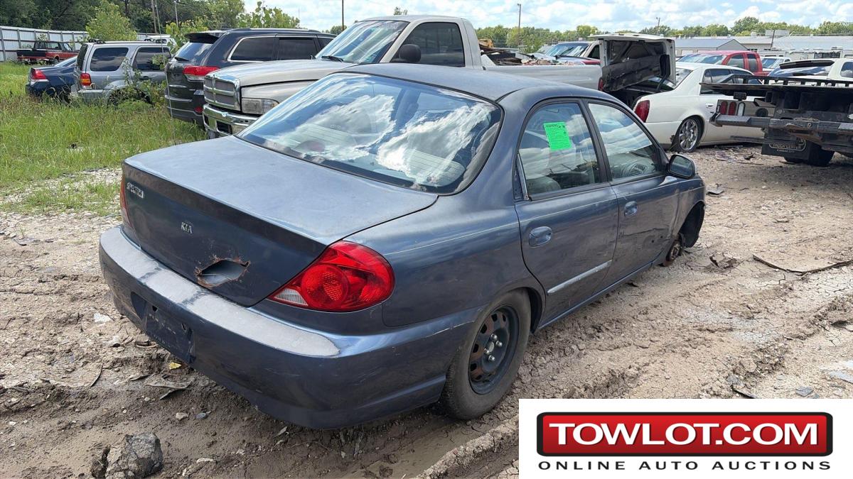 2003 Kia Spectra (TOPEKA, Kansas) Kia Spectra Government Surplus Auction - Photo #3