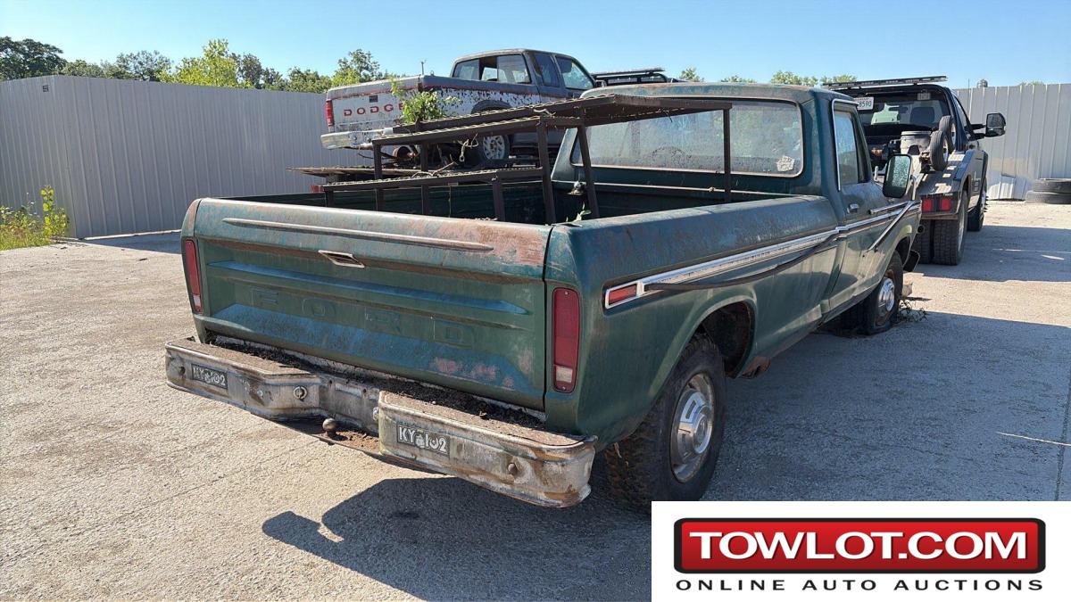 1977 Ford F-350 (TOPEKA, Kansas) Ford F-350 Government Surplus Auction - Photo #3