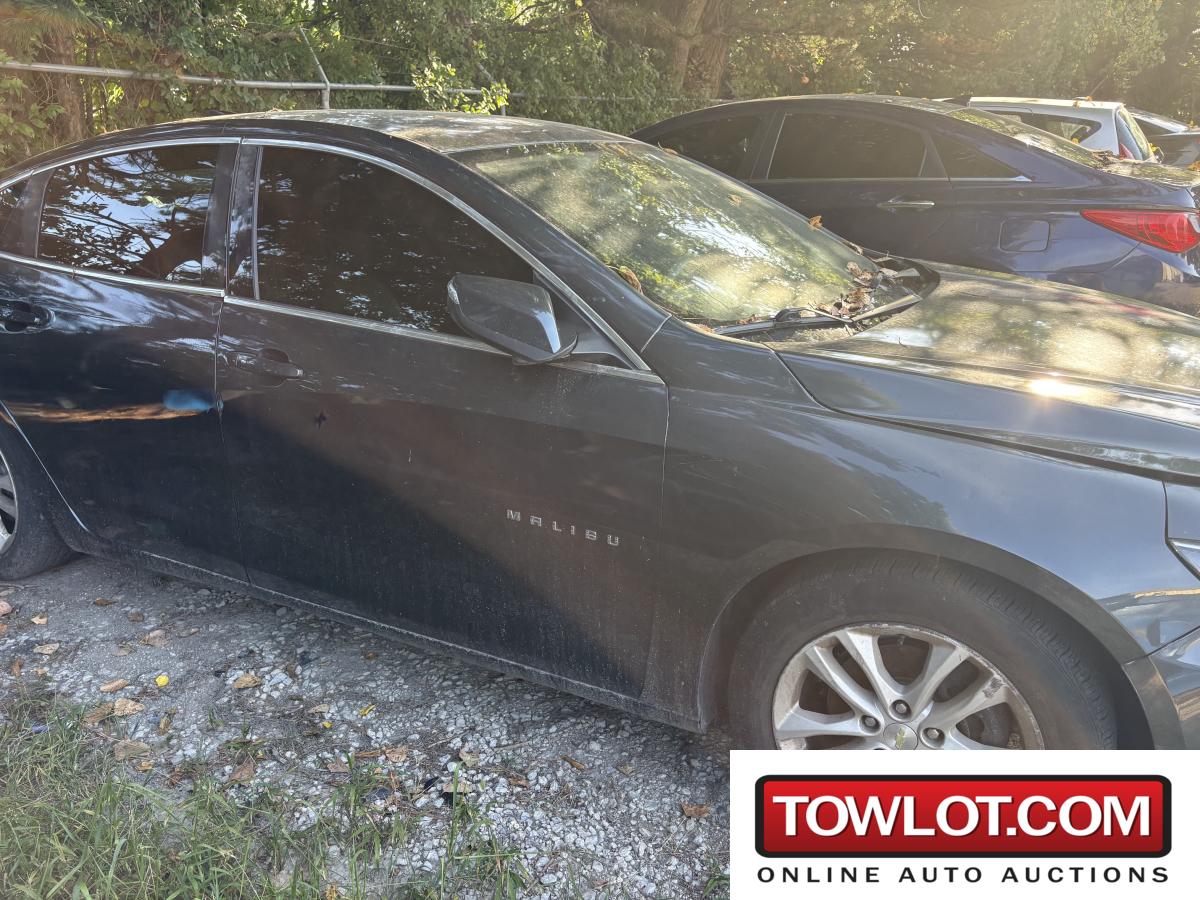 2017 Chevrolet Malibu (Overland Park, Kansas) Chevrolet Malibu Government Surplus Auction - Photo #4